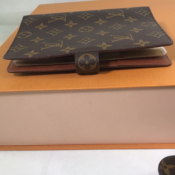 Authentic agenda passport credit card wallet holder Louis Vuitton - Picture 12 of 12
